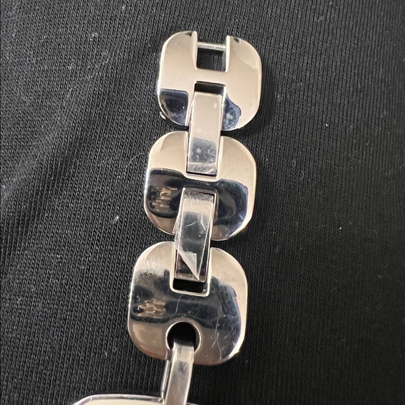 Fossil Brand Mother of Pearl Bezel/Silvertone Womens Watch - Picture 4 of 4